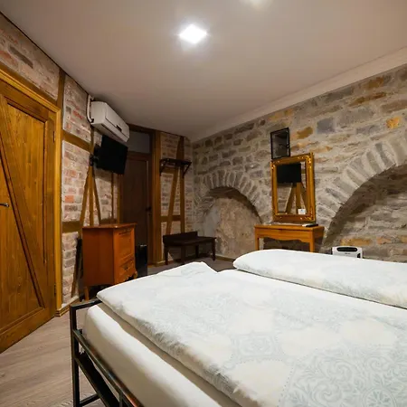 Diabora-veliko Tarnovo Gæstehus 3*